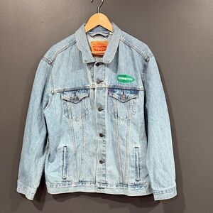 Levi's Light Blue Denim Jacket XXL with Hornets logo